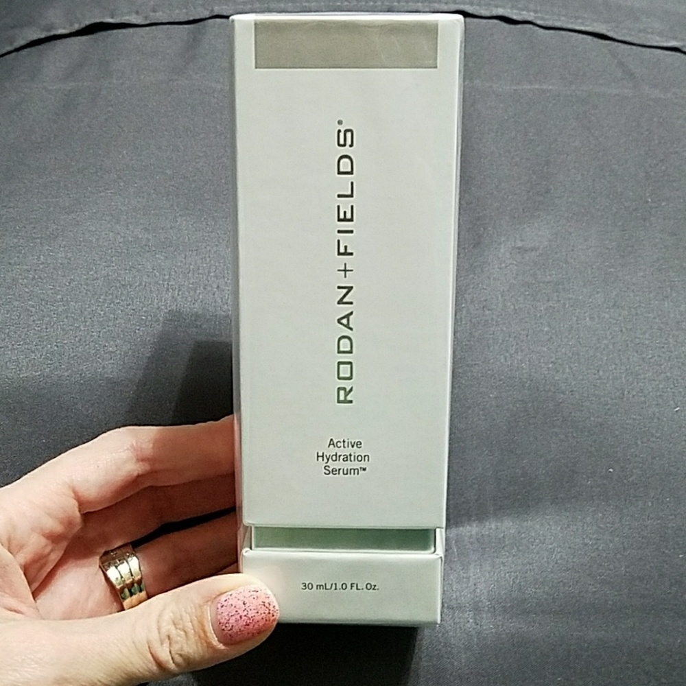 Active Hydration Serum by RF